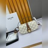 CELINE | Осень-зима 2023 — новейшая мини-сумочка Tabou Clutch onSt.