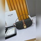 CELINE | Осень-зима 2023 — новейшая мини-сумочка Tabou Clutch onSt.