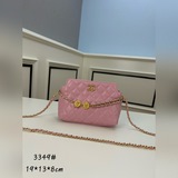 Золотой маленький лев, излучающий ретро-дикую красоту. Каждый сезон элементы льв