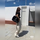 В последнее время сумка Chanel для аэропорта очень популярна. Ее приобрести очен