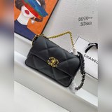 Новая популярная модель Chanel уже в продаже. Импортированная кожа очень мягкая 