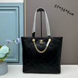 chanel 23p сверхбольшой кожаный логотип, который пользуется популярностью у инте