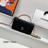 Chanel 2023 Кожаная сумка в стиле «маленький шарф» с цепочкой и ремешком через п