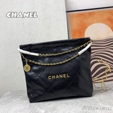 Улучшенная версия средней сумки Chanel 22 сохраняет классический ромбовидный сте