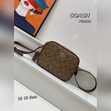 Сумка для фотоаппарата Coach/Coach Jemie с одной молнией и ремнем через плечо. В