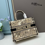 [dior Book Tote] Большинство людей, приобретая товары роскошных брендов, в перву