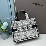 [dior Book Tote] Большинство людей, приобретая товары роскошных брендов, в перву