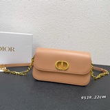 В комплекте с коробкой [Оригинальное качество] Сумка Dior BOBBY в стиле ретро, и
