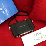 & RIMOWA совместная ограниченная серия небольших чемоданов уже в продаже! С 