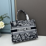 [dior Book Tote] Большинство людей, приобретая товары роскошных брендов, в перву