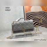 Лак кожаная сумочка Lady Dior Pearl. Эта сумочка — новинка этого сезона, с ручко