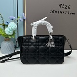 Большая сумка Lady Dior из коллекции для показа, из кожи телячьей кожи с стеганы