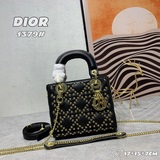 Комплект [Ограниченная серия к празднику Сети-Фуси] Сумка Christian Dior с серде