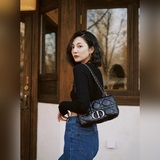 Новая модель с коробкой D1OR 2023 CARO BAG. Эта сумка действительно невозможно н