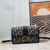Новая модель Сумка Dior 30 Montaigne, вдохновленная моделью Dior 1947 года.