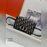 В комплекте с коробкой, подлинник и копия [Di.or 30Montaigne поясная сумка WOC 2