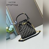 Круглые сумки-чемоданы из последней серии Cest, элегантные и классические, из ко