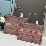【dior book tote】 Большинство людей, приобретая товары роскошных брендов, в перву