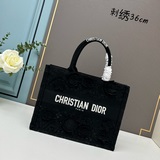 [dior Book Tote] Большинство людей, приобретая товары роскошных брендов, в перву