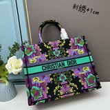 [dior Book Tote] Большинство людей, приобретая товары роскошных брендов, в перву