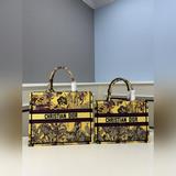 [dior Book Tote] Большинство людей, приобретая товары роскошных брендов, в перву
