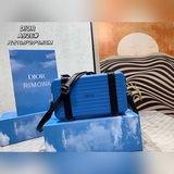 Совместная ограниченная серия небольших чемоданов dior0 и rimowa уже в продаже! 
