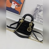 Золотая застежка, серия Mini lady classic. Классическая серия, которая отличаетс