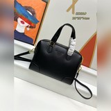 Prada «PRADA» 2023 эксклюзивная модель в продаже. Самая популярная модель Prada 