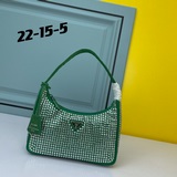 Сумка Prada 2023 с блестящими стразами в комплекте с коробкой. Вся сумка украшен