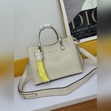 Prada 5002 «Хит 2023 года» — популярная модель, которая будет актуальна в течени