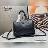 Prada «PRADA» 2023 эксклюзивная модель в продаже. Самая популярная модель Prada 