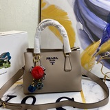 Оригинальный высококачественный Prada «PRADA» — классика, которая вас очарует (п