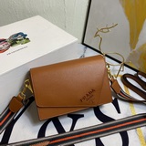 Официальный сайт, популярная модель с откидной крышкой, Prada/PRADA - лидер прод