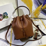 Новейшая модель Prada, из кожи теленка с текстурой личи, с двумя ремнями： кожаны