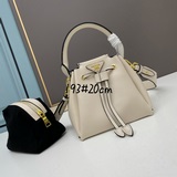 Ранневесенняя мини-сумка «PRADA» 2023 года. Очень милая и вместительная! Подходи
