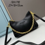 Дебют PRADA, король бестселлеров (кожаный ремень + цепочка через плечо), модная,