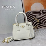 Сумка P House Mini Killer Bag 1BA906. Эта сумка Galleria выполнена в фирменном с