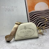 Высококачественная сумка для фотоаппарата Prada.2023 из натуральной кожи первого