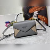 Prada/Prada сумка с капюшоном, номер модели： 2125#, оригинальная кожа с отпечатк