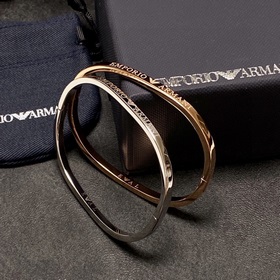 Новые изысканные и высококачественные браслеты для пар от Armani.