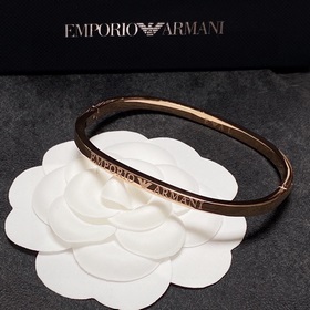 Новые изысканные и высококачественные браслеты для пар от Armani.