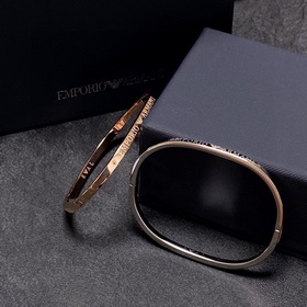 Новые изысканные и высококачественные браслеты для пар от Armani.