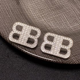 BALENCIAGA Парижская модная марка представляет новые серебряные с