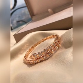 Высококачественный браслет Bulgari с тонким змеиным узором. Этот 