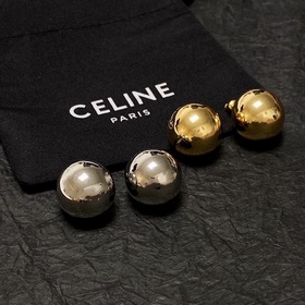 Celine Сережки с блестящей поверхностью Celine уже стала самостоя