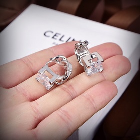 Серьги Celine RECLOUS Новинка Простые и стильные серьги, идентичн
