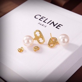 Новые серьги Celine с жемчужинами в форме Триумфальной арки, выпо