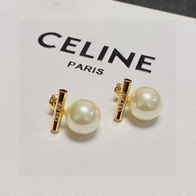 Xiao Hongshu рекомендует последнюю новинку от Celine： металлическ