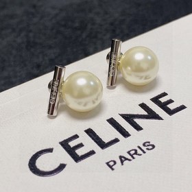 Xiao Hongshu рекомендует последнюю новинку Celine： металлические 