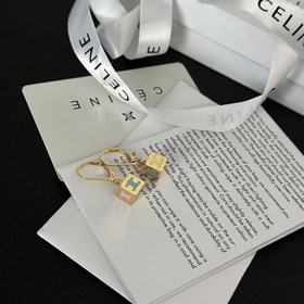 Серьги Celine всегда были эталоном минималистичного стиля. Смелый